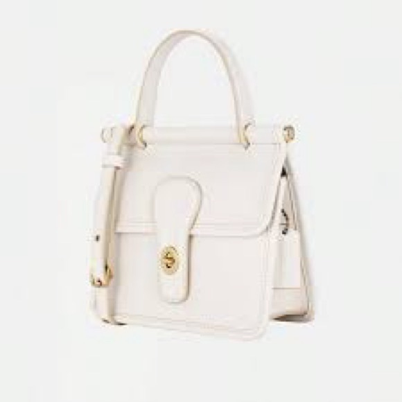Coach Handbags - Coach Bags Coach Willis Top Handle 🤍🤍🤍👜